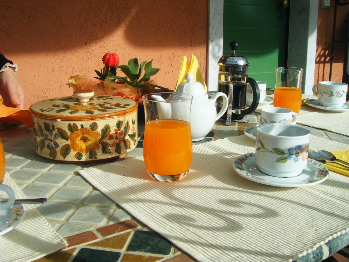 Giusy Bed And Breakfast มารีนาดีคาร์รารา ภายนอก รูปภาพ